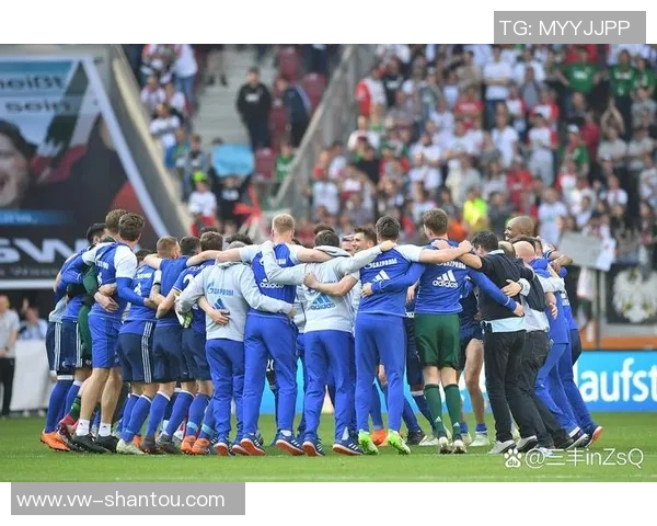 冰岛与意大利足球赛激战正酣球迷期待精彩对决与历史交锋